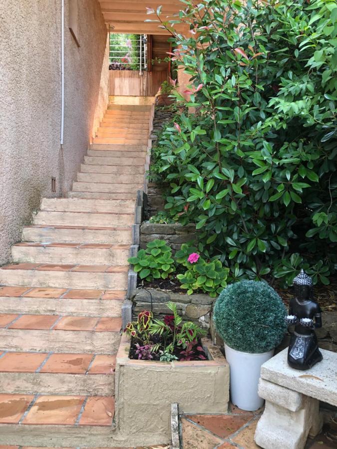 Logement Zen Sur La Colline Aux Mimosas Hyeres Exterior photo