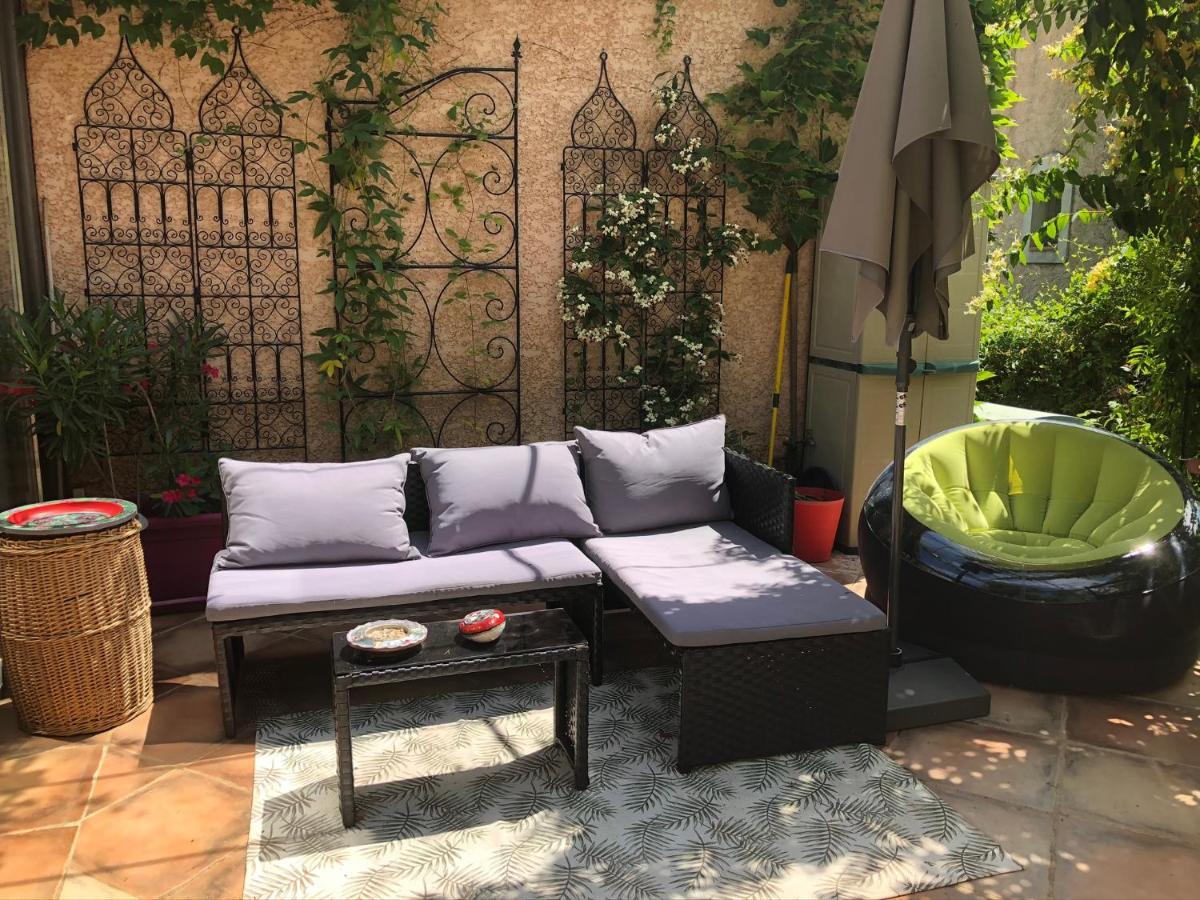 Logement Zen Sur La Colline Aux Mimosas Hyeres Exterior photo